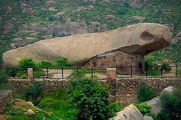 Bhim Ki Dungari (Bhim Cave)